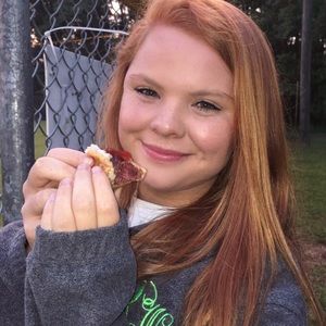 Meet your Posher, Caroline